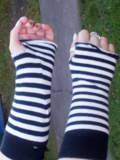 fingerless gloves mittens. I also love fingerless gloves